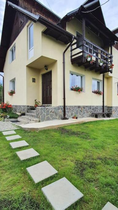 Casa269B - Cozy House With Scandinavian Design Alsómoécs Kültér fotó